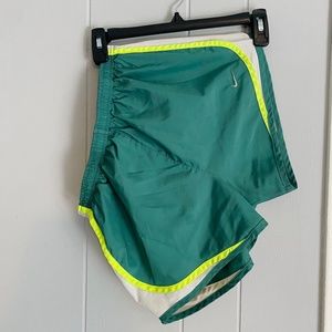 NIKE 3'' Running Shorts - WOMENS ATHLETIC SHORTS